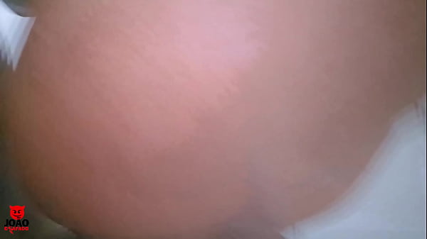 Image Novinha Rabuda Sozinha na Praia, Desenrolei no Papo e Acabei Levando no Hotel