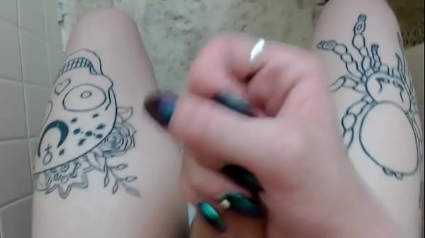 Image Kitty Valentino Bathroom Cumshot