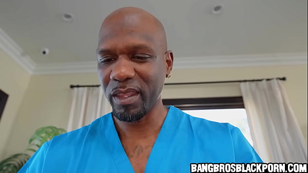 Image Sexy black babe complains that her massage needs more oil!