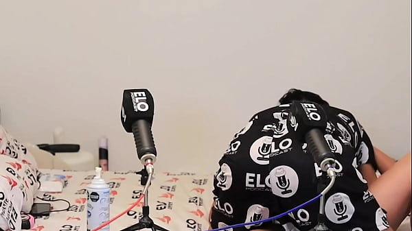 Image Alyssia vera pasa por el cuarto picante de Elo Podcast