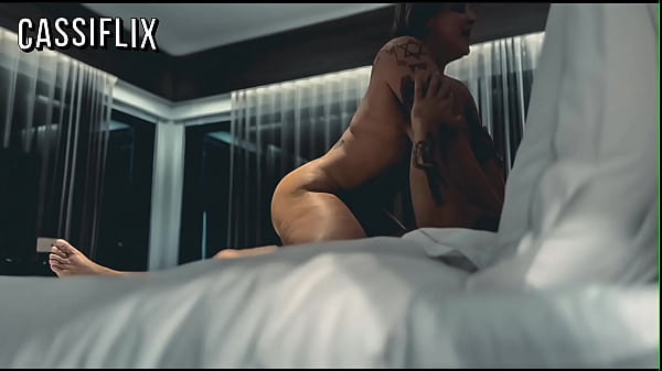 Image Chupando pau gostoso do meu vizinho de suite aqui no hotel at&eacute_ que ele nao resistiu e encheu meu cu de porra - completo no Cassiflix