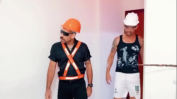 Image CHEFE FOI FISCALIZAR A OBRA E LEVOU PICA XXL DO PINTOR