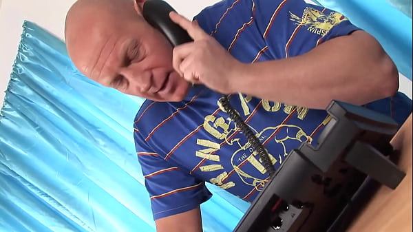 Image Roemie Demands Sex From Older man