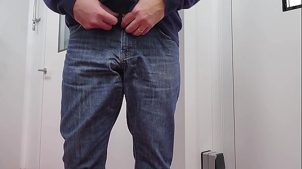 Image Je baisse mon pantalon et je me masturbe &agrave_ l'h&ocirc_pital