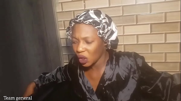 Image house boy got seduced by madam and ended up getting fucked