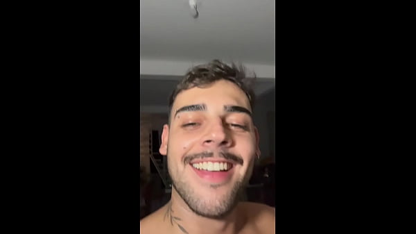 Image VENDENDO MEU LEITE PARA PUTO SUBMISSO