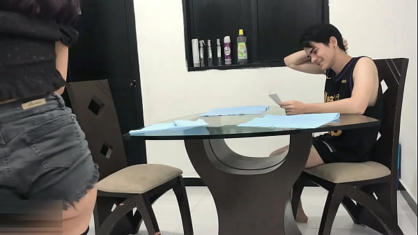 Image Encuentro a la perra de mi hermanastra bien cachonda, me excita y termino follandomela cum- nalgas PORNO EN ESPANOL