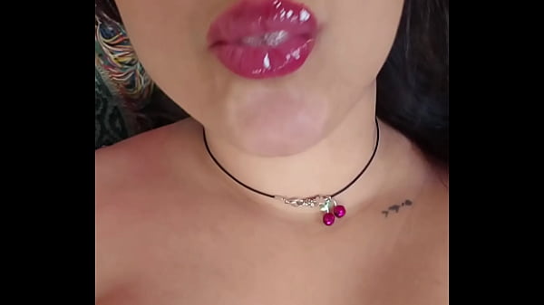 Image Homewrecker begs to be bred on snapchat while U sit next to your wife