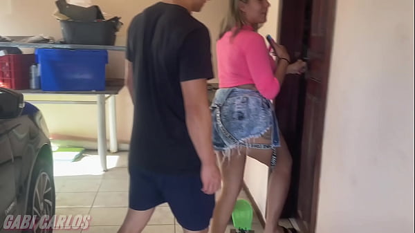 Image Corno foi viajar, chamei o vizinho para me comer enquanto a mulher estava fora, fiz uma v&iacute_deo chamada para o corno ver!