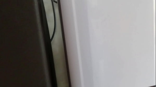 Image Vai seu filho da puta goza na minha cara e me deixa toda lambuzada com seu esperma