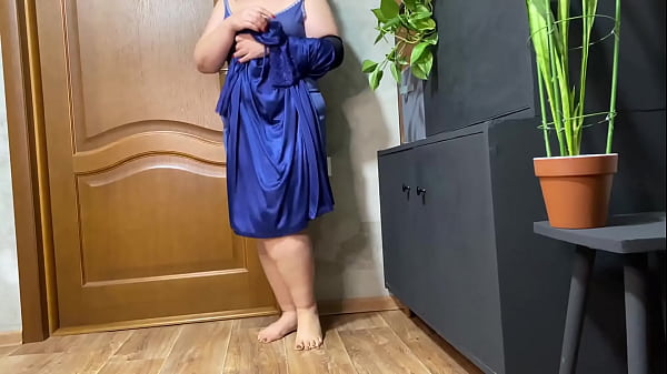 Image Mother-in-law flashed her natural tits and made me cum
