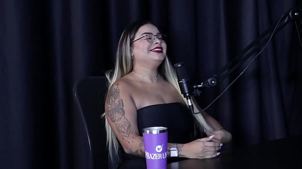 Image Quer dar pra um homem de pau grande, e ficou traumatizada no fetiche de chuva negra - Suellen Barrar (WATCH ON: SHEER/RED)