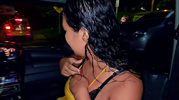 Image DIDI taxi blowjob to the driver, cuckold records his hotwife sucking the stranger's cock. Ubersex on the streets of Medellin, Colombia - DeisyYeraldine