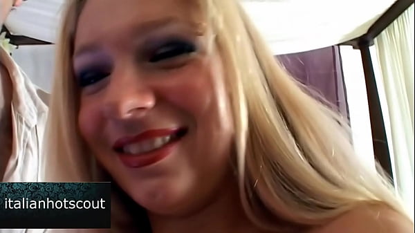 Image MILF with big tits fucked good on the bed