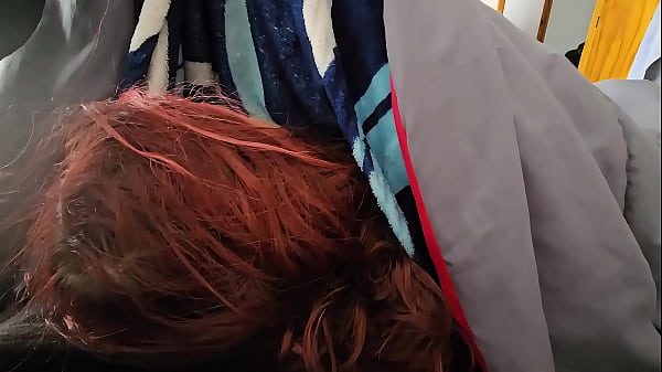 Image Hermanastra me despierta con una mamada y se traga mi semen