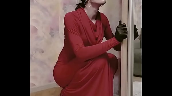 Image Modest crossdresser sucks black dildo