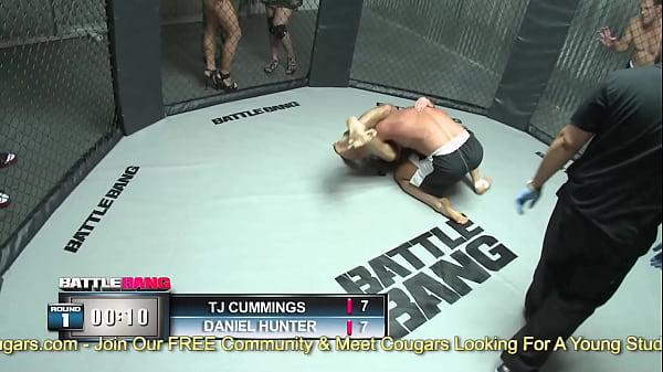 Image Two Horny Dudes Fight For The Right To Fuck Amy Brooke's Butthole - Anal