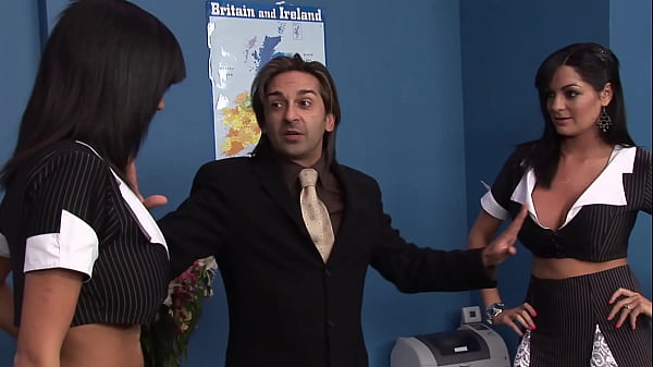 Image Kit and Kat: 2 slutty twins fucking in a threesome at the office