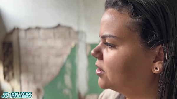 Image MULHER CASADA FAZ FESTA FECHADA EM CASAR&Atilde_O ABANDONADO