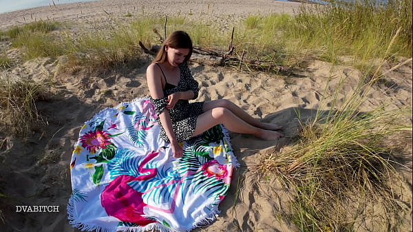 Image I came to a public beach for some sun bath but decided to suck his dick first and swallow every drop