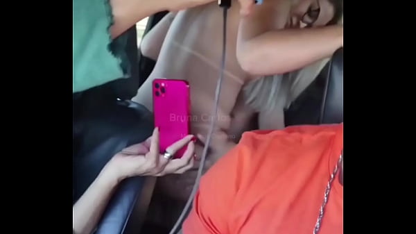 Image Realizei o fetiche do Corno, transar com outro macho dentro do carro enquanto ele dirige e filma tudo, sentei e tomei todo leite do safado
