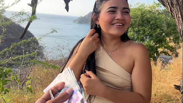 Image Hermosa turista le es infiel a su marido con un desconocido por dinero