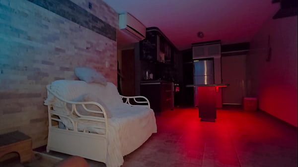 Image Mi cu&ntilde_ada me ayuda a sacarme la leche cuando estamos solos en casa