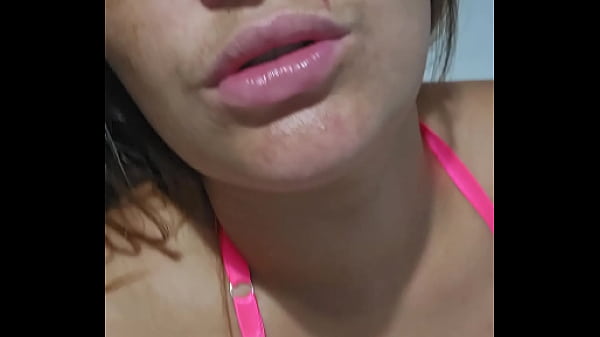 Image Eu saio com essa sainha na rua pra chamar aten&ccedil_&atilde_o dos Coroa que gostam de bancar novinha