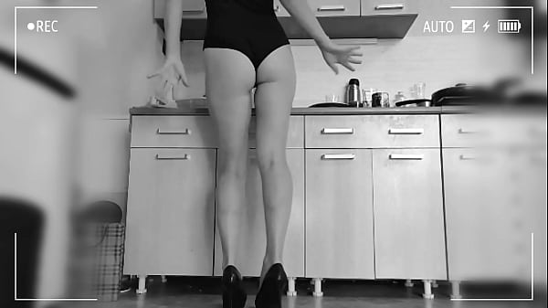 Image Housewife fucked in the kitchen on hidden cam