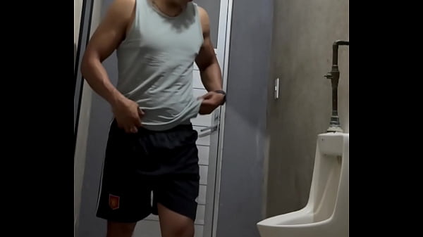 Image Me dieron unas ganas inmensas de orinar a alguien mientras estoy tomado