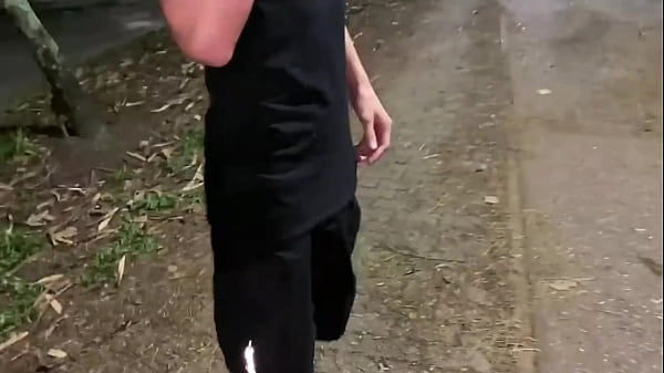 Image CHAMEI UM CARA ALEAT&Oacute_RIO NA RUA E OFERECI UMA MAMADA - LUANA PRADO