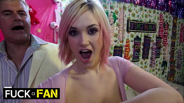 Image Tory Lane & Siri Dahl's Massive Tits & Tongues Fail To Make Fan Cum!