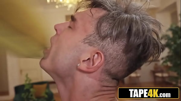 Image Gorgeous Russian MILF Worshipped by Young Couple