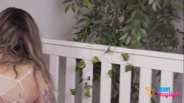 Image Curvy Beauty Loves Feeling Kendra Sinclaire's Girl Cock Inside