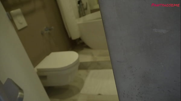 Image Iris N In Bathtub Wearing Seamless Black Pantyhose Giving Head In POV