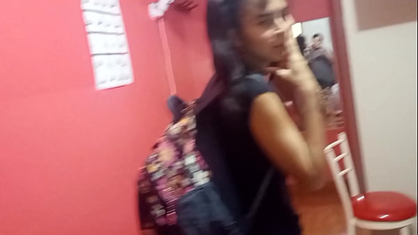 Image Huye de su casa, la pillo invitando la a mi departamento, y despu&eacute_s de ofrecerle alojamiento y una rica comida, me paga con su culo para cobrarme mi gran apoyo, toma perra, uff quedate a vivir, techo y comida m&aacute_s follada segura