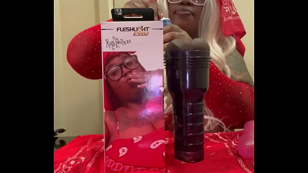 Image Spreading This Pussy All 2025!