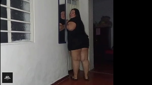 Image La vecina cachonda me chupa la verga por la ventana y me pone su culito para que me lo folle