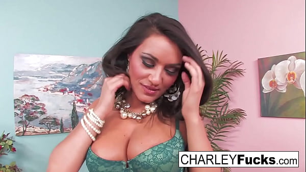 Image Miss Chase has a break between massage clients and masturbates