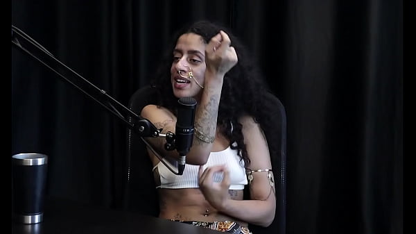 Image Deu pra um pau grande e grosso, n&atilde_o fez sexo anal, se masturba, transar na casa do amigo foi louco, e a sg... - Bibi Hourani (WATCH ON: SHEER/RED)