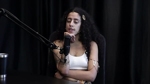 Image Gosta de sentir o pau entrando, come&ccedil_ou a cobrar pela sua paci&ecirc_ncia, tirava foto pelada pra tocar siririca, e prostitui&ccedil_&atilde_o &eacute_ pra quem gosta de gente - Bibi Hourani (WATCH ON: SHEER/RED)
