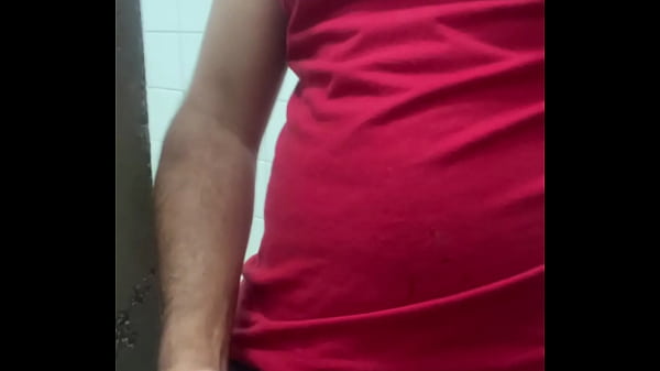 Image ENCONTREI O MARIDO DA VIZINHA BEATA FAZENDO BANHEIR&Atilde_O, E LOGO CHAMEI PARA CONFERIR AQUELE PICAO.