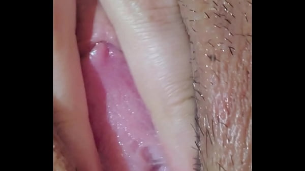 Image Masturbandome s&oacute_lita en casa, estoy caliente