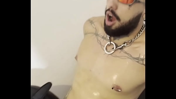 Image Fodendo o parrud&atilde_o at&eacute_ suar pra caralho - Assista completo (RED)