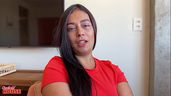 Image Menage a trois com noiva infiel liberando todos os buracos