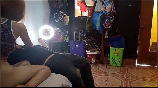 Image Antojo sin dinero no es una dupla buena, se&ntilde_or pizzero quiz&aacute_ despu&eacute_s de amasar la pizza no puede amasarme mis nalgas?, no se olvide las cremas, que estar&eacute_ encantada que me ponga el relleno, mm mm que rico