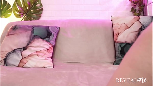 Image RevealMe || MATURE VIXEN&rsquo_S GIANT DILDO TEASE