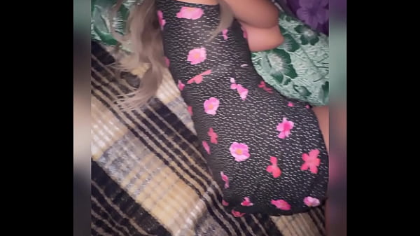 Image ENTRANDO al Cuarto de la So en la Noche!! Va a su CUARTO y la Encuentra Acostadita en la Cama! Lista para ser Penetrada!! Video Casero de Joven Mexicana!