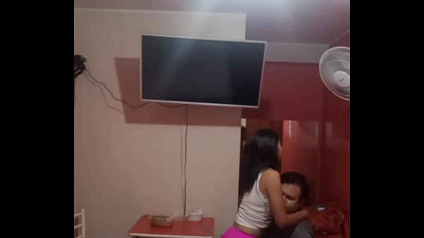 Image Es un peligro cuando dejan al cu&ntilde_ado con las llaves de la casa, mi cu&ntilde_ado entr&oacute_ sin avisar, y me avis&oacute_ cuando ya estaba dentro de m&iacute_, ouchh dale suave a mi chochito, que rico cu&ntilde_is no pares