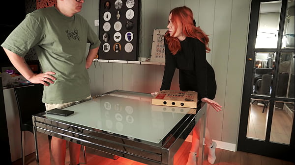 Image Redhead Delivery Girl Steals My Pizza and Gets Fucked as Punishment